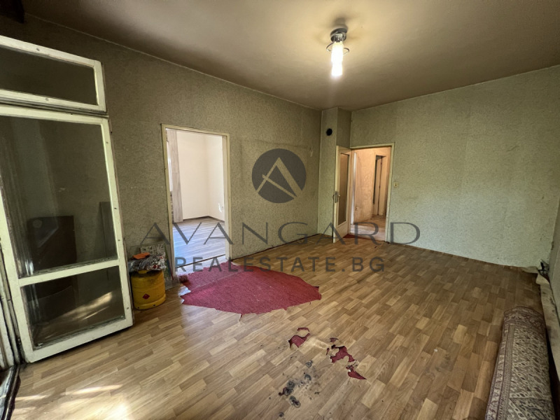 For Sale  2 bedroom Plovdiv , Kyuchuk Parizh , 69 sq.m | 50208406 - image [2]