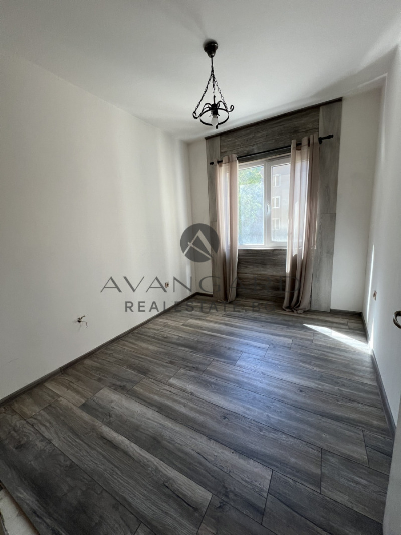 For Sale  2 bedroom Plovdiv , Kyuchuk Parizh , 69 sq.m | 50208406 - image [4]