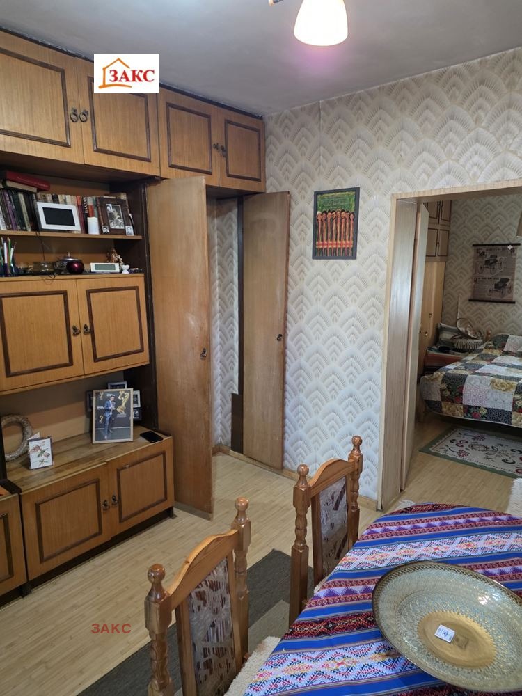 Продава ЕТАЖ ОТ КЪЩА, гр. Кърджали, Байкал, снимка 7 - Етаж от къща - 56265957