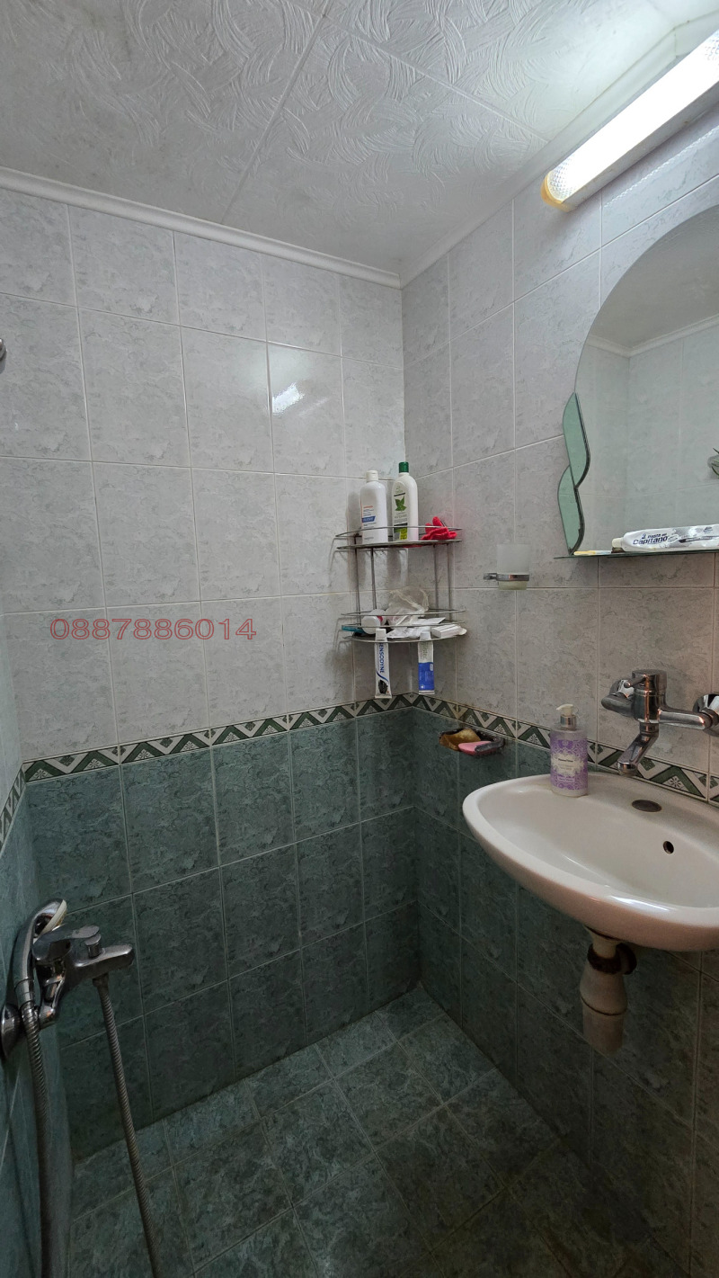 Продава КЪЩА, гр. Шумен, Дивдядово, снимка 7 - Къщи - 53423345