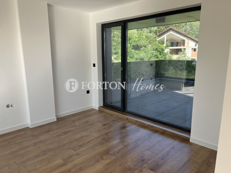 In vendita  Casa Sofia , Bistritsa , 191 mq | 89450399