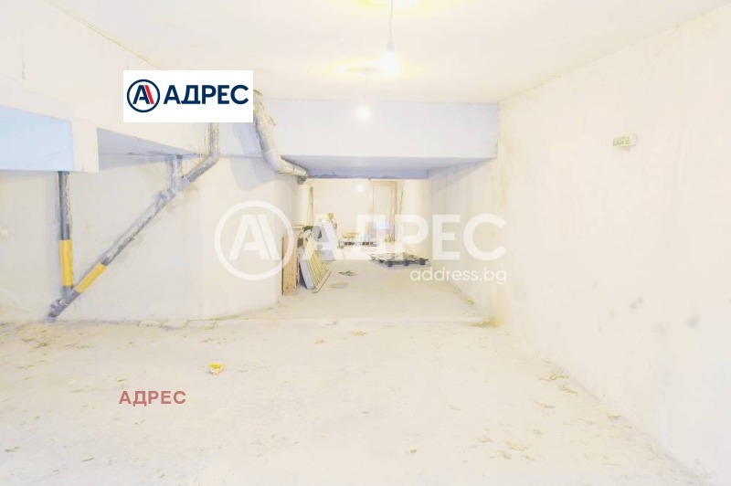 Продава ГАРАЖ в град Варна, Център - 27 кв.м / 62 000 € » 121 261.46 лв., АДРЕС