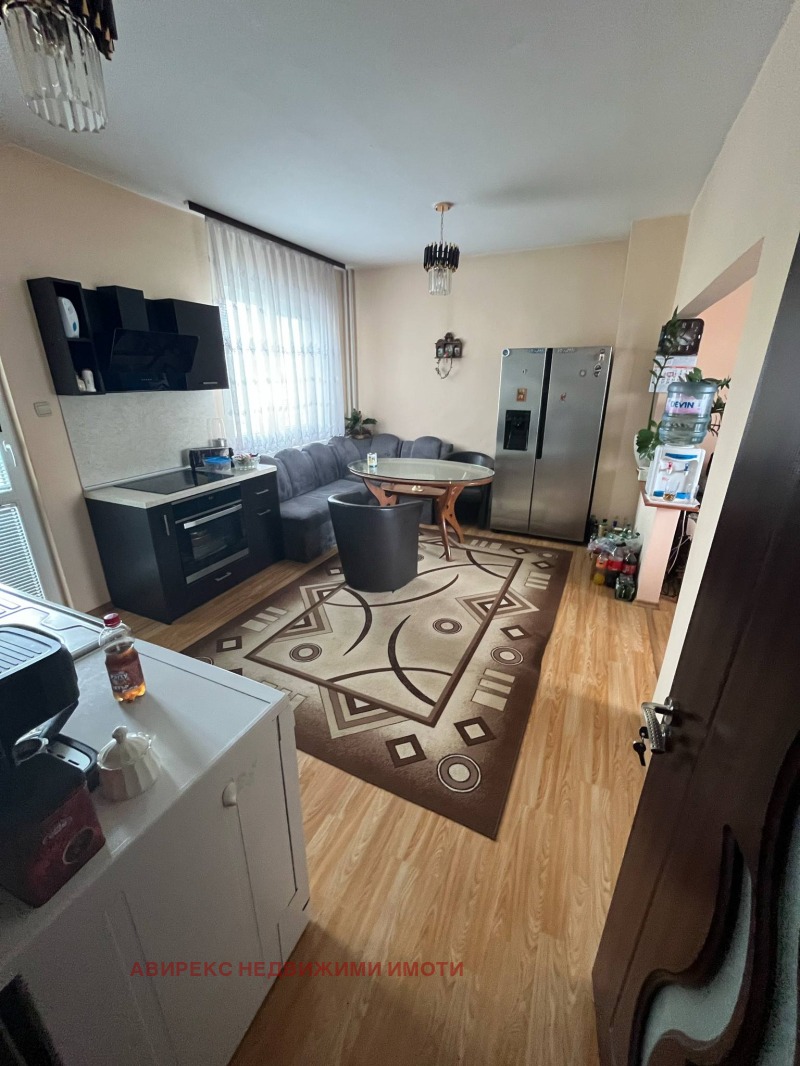 Til salg  2 soveværelser Plovdiv , Trakiya , 92 kvm | 26457148 - billede [12]