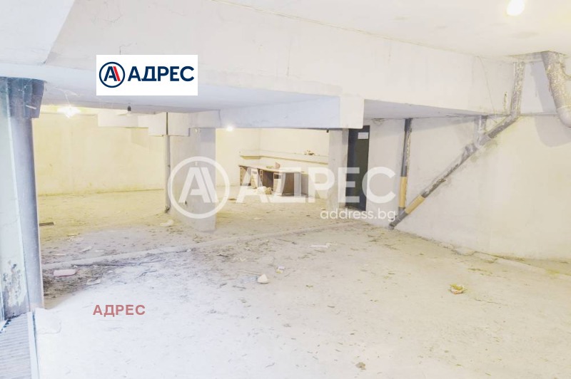 Продава ГАРАЖ, ПАРКОМЯСТО, гр. Варна, Център, снимка 3 - Гаражи и паркоместа - 52301371