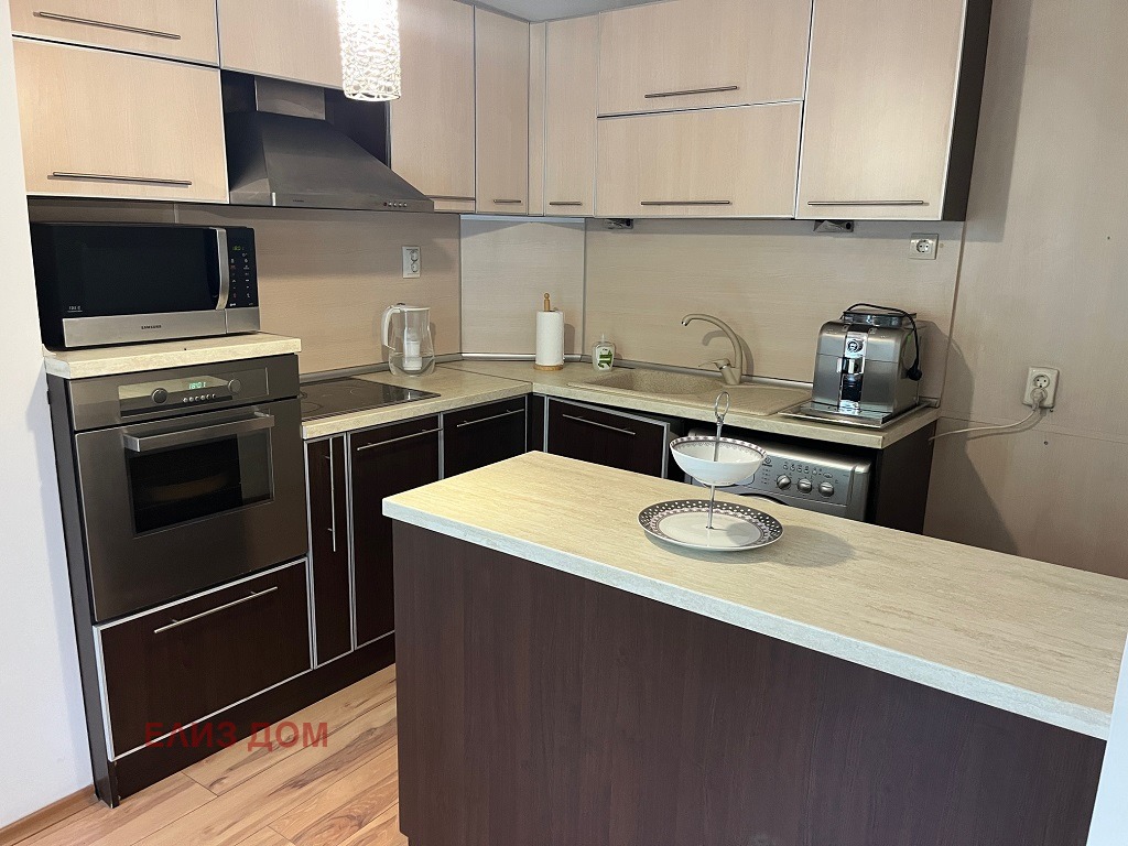 Продава 3-СТАЕН, гр. Варна, Стадион Спартак, снимка 2 - Апартаменти - 54942945