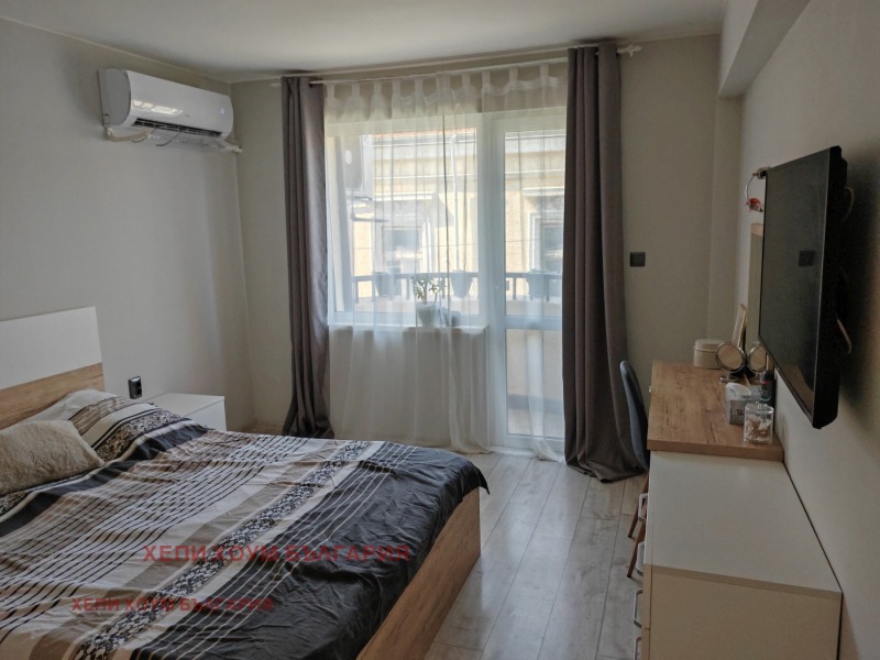 Продава  3-стаен град Русе , Широк център , 108 кв.м | 34139610 - изображение [16]