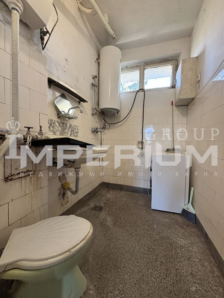 Продава 3-СТАЕН, гр. Варна, Централна поща, снимка 8 - Апартаменти - 56192852