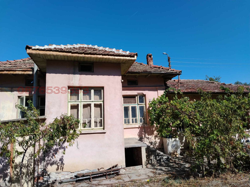 Продава КЪЩА, с. Хотница, област Велико Търново, снимка 2 - Къщи - 53168937