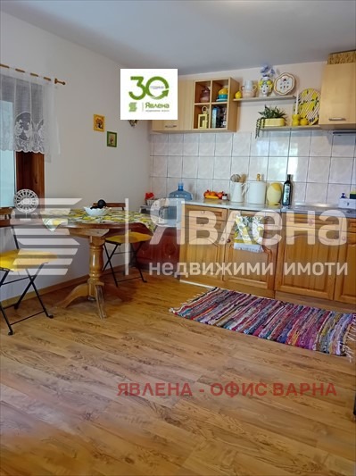 Продава КЪЩА, с. Приселци, област Варна, снимка 8 - Къщи - 55893133