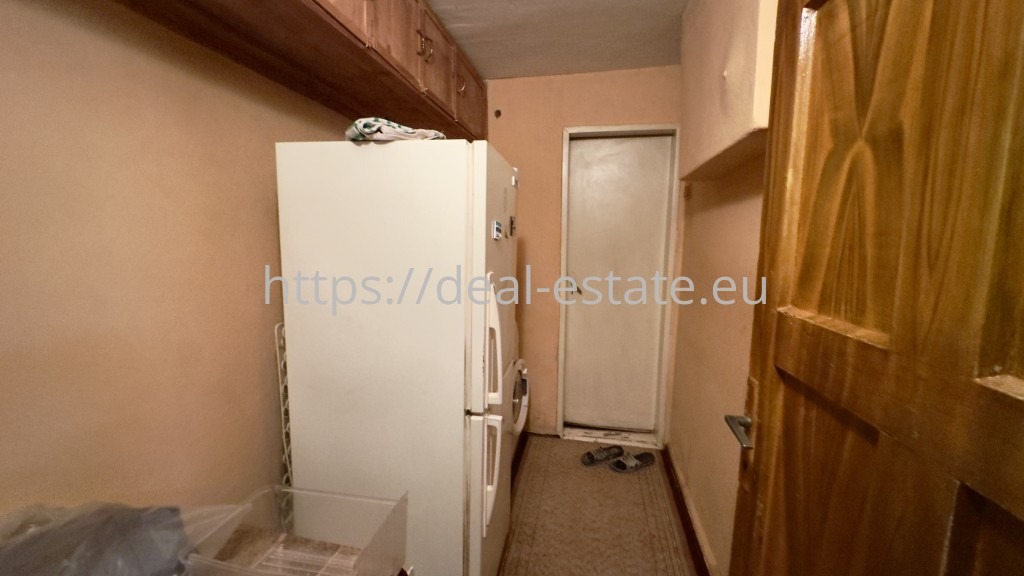 Продава ЕТАЖ ОТ КЪЩА, гр. Благоевград, Широк център, снимка 7 - Етаж от къща - 53804974