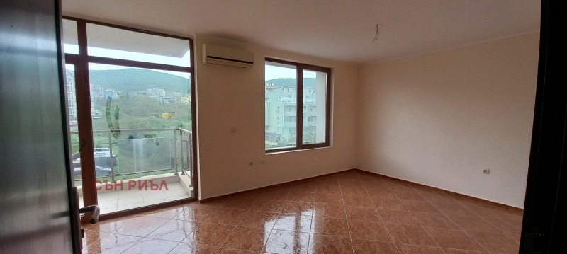 Продава  1-стаен, област Бургас, гр. Свети Влас • 52 200 EUR • ID 51341319 — holmes.bg - [1] 