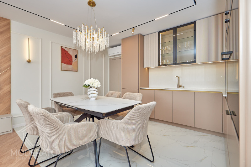 Продава  3-стаен, град Бургас, Хоризонт •  298 000 EUR • ID 35574924 — holmes.bg - [1] 