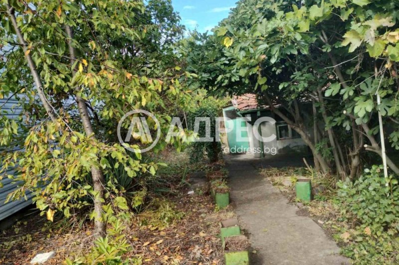 Продава КЪЩА, гр. София, Орландовци