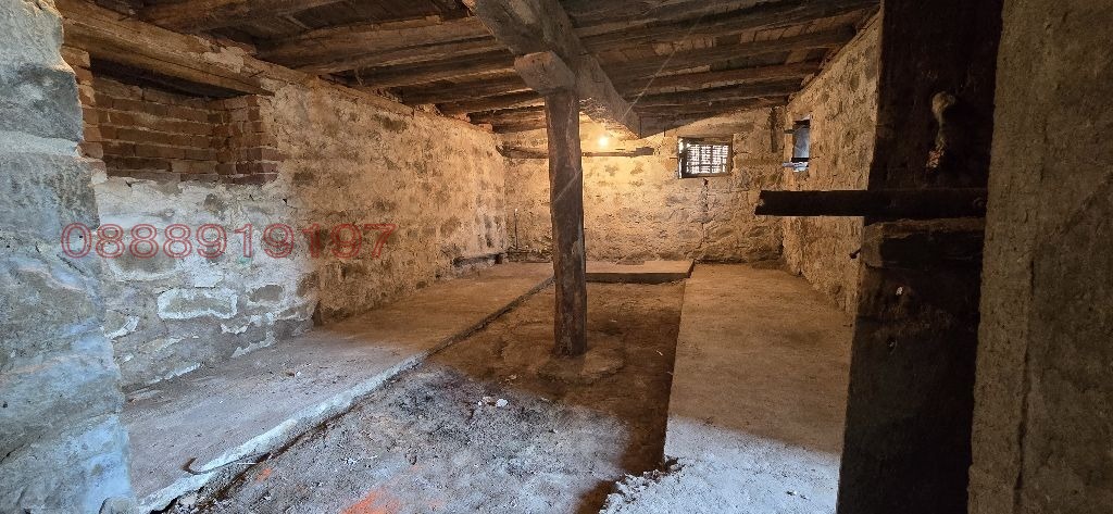 Продава КЪЩА, с. Върбица, област Велико Търново, снимка 3 - Къщи - 56165311