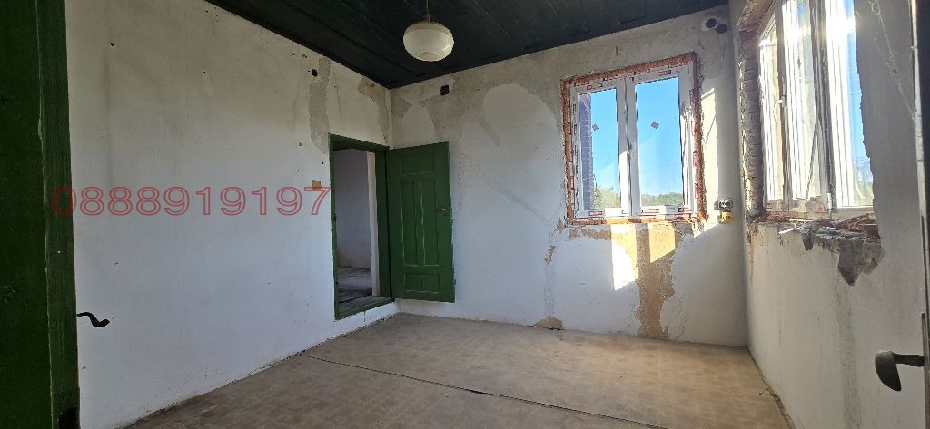 Продава КЪЩА, с. Върбица, област Велико Търново, снимка 6 - Къщи - 56165311