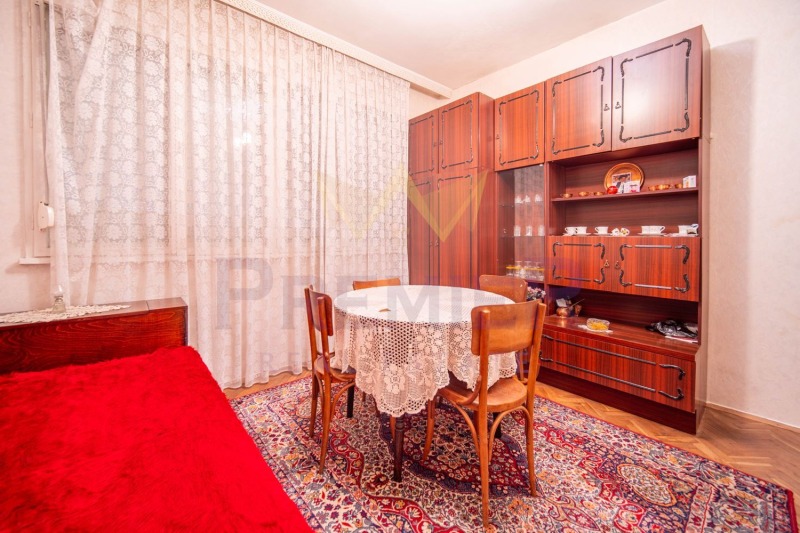 Продава 3-СТАЕН, гр. Добрич, Център, снимка 10 - Апартаменти - 53009455