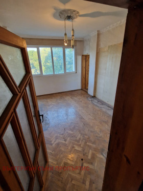 Продажба на имоти в гр. Генерал Тошево, област Добрич - изображение 5 