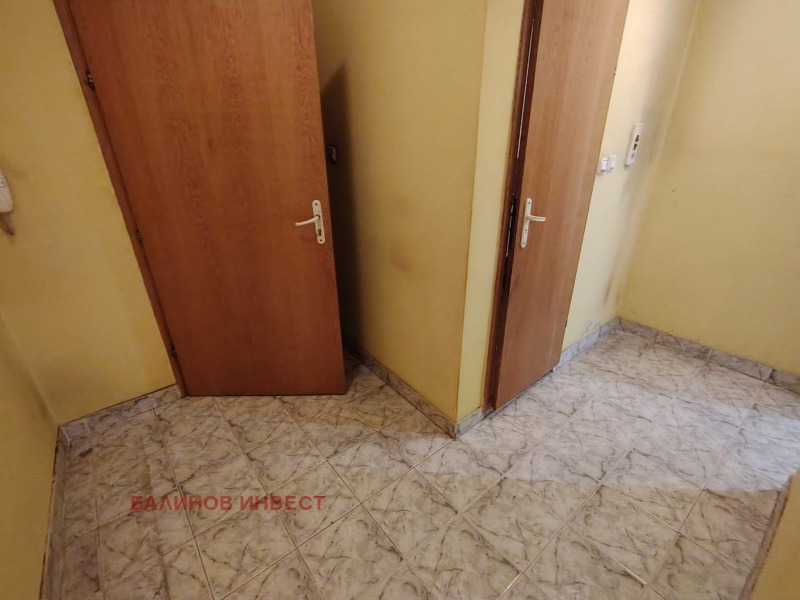 Продава  2-стаен град Варна , Базар Левски , 62 кв.м | 40385536 - изображение [7]