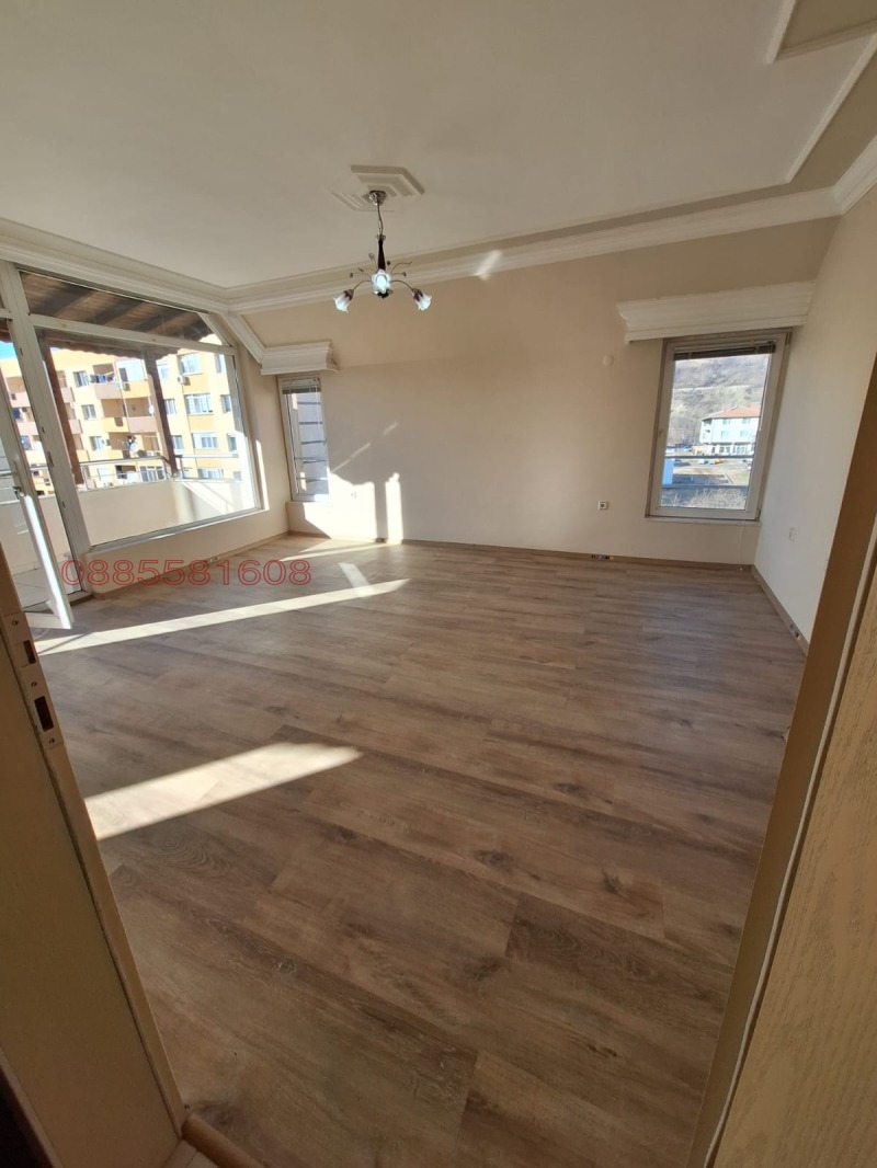 Продава 3-СТАЕН, гр. Кърджали, Възрожденци, снимка 5 - Апартаменти - 52784873