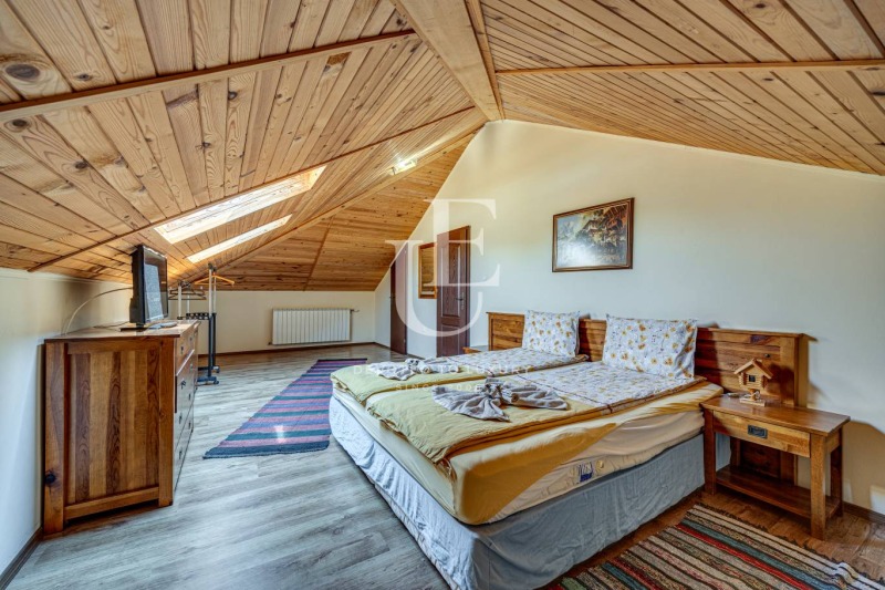 À venda  Casa região Sófia , Godetch , 380 m² | 54818504 - imagem [9]