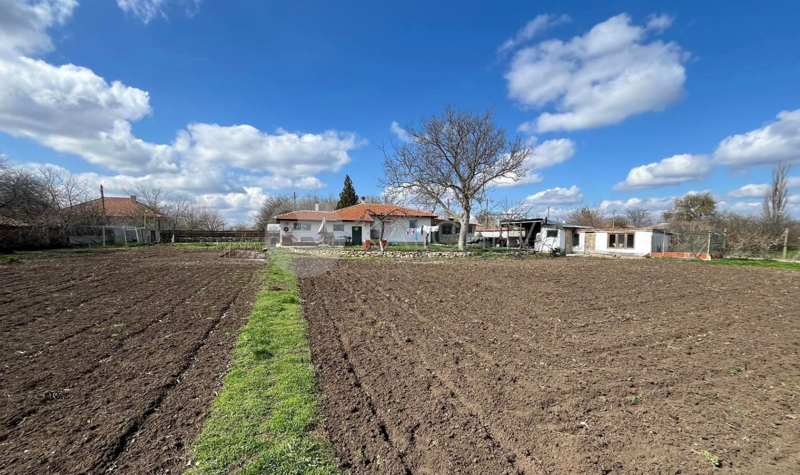 Продава КЪЩА, гр. Балчик, област Добрич, снимка 2 - Къщи - 45900253