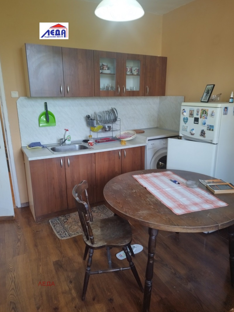 Продаја  1 спаваћа соба Плевен , 9-ти квартал , 54 м2 | 29016994