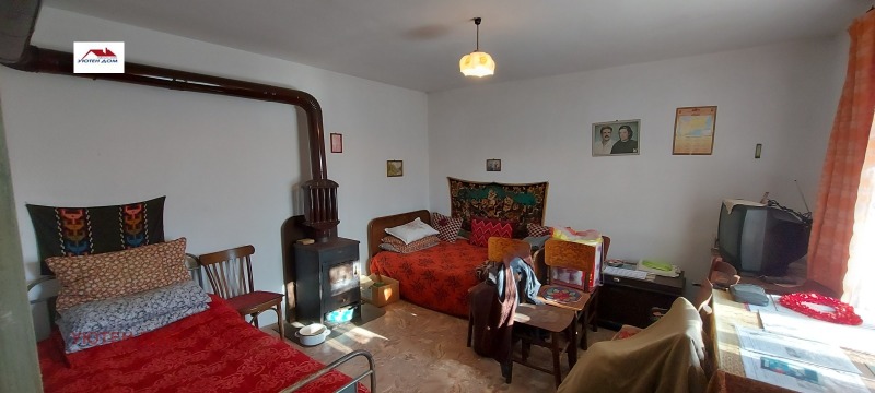 Продава КЪЩА, с. Хитрино, област Шумен, снимка 3 - Къщи - 52306115