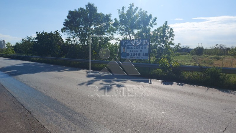 Προς πώληση  Οικόπεδο Πλοβδηβ , Κοματεβσκο τσοσε , 2300 τ.μ | 95811214 - εικόνα [9]