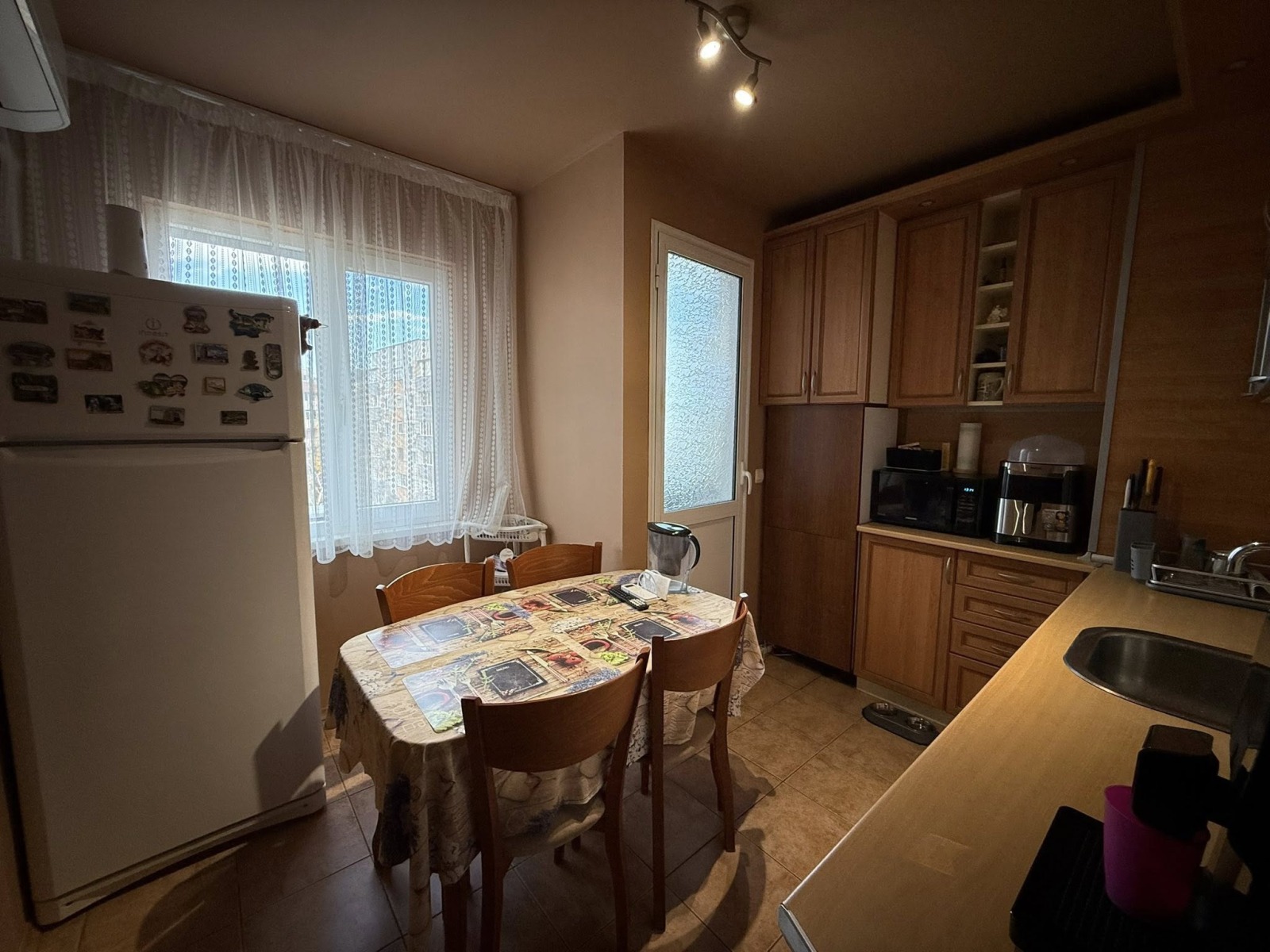 Продава 2-СТАЕН, гр. Благоевград, Орлова чука, снимка 2 - Апартаменти - 54431584