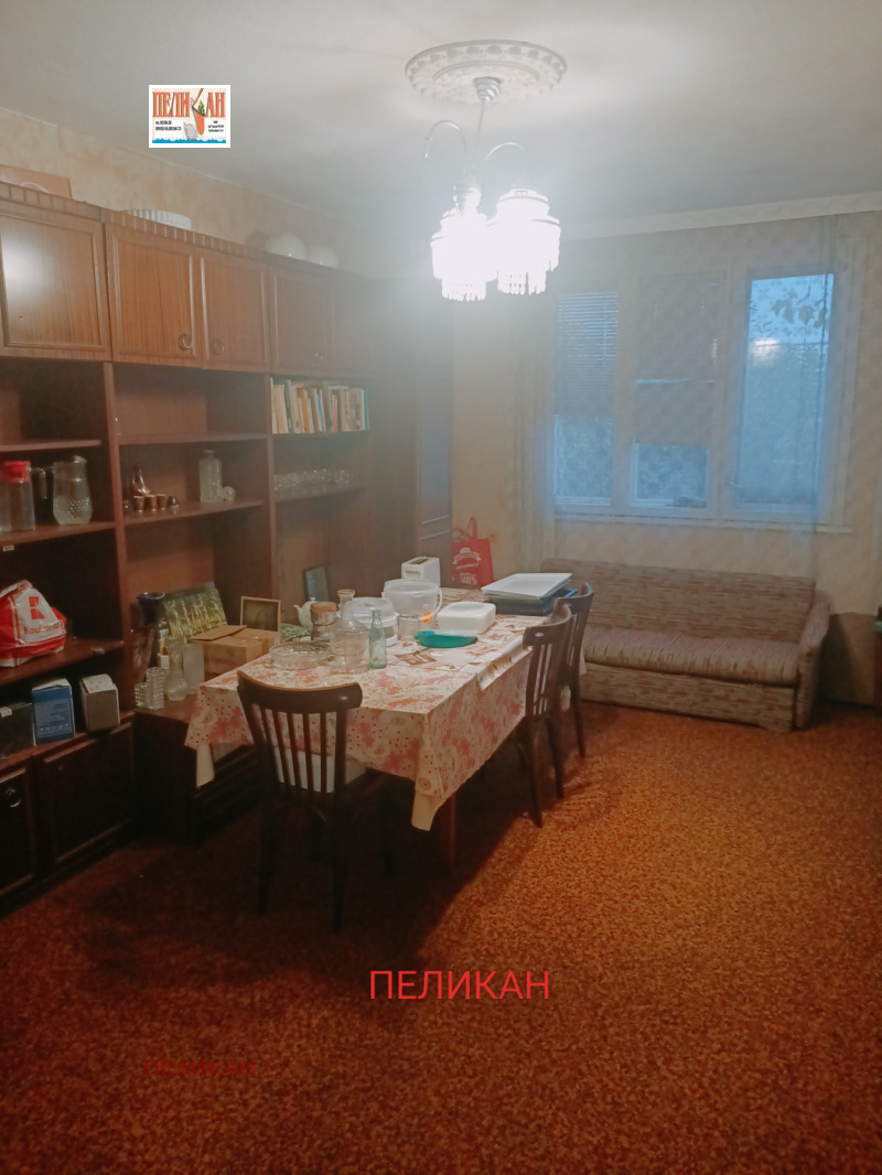 Продава КЪЩА в област Велико Търново, гр. Долна Оряховица - 341 кв.м / 118 000 € » 230 787.94 лв., ПЕЛИКАН