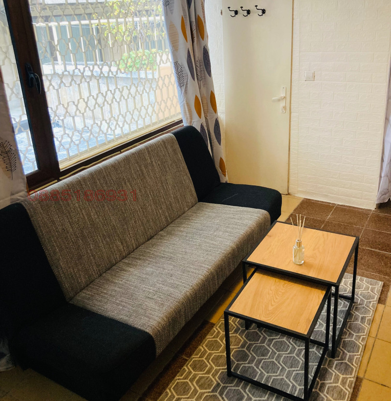 Продава 1-СТАЕН, гр. София, Лозенец, снимка 2 - Апартаменти - 52775334