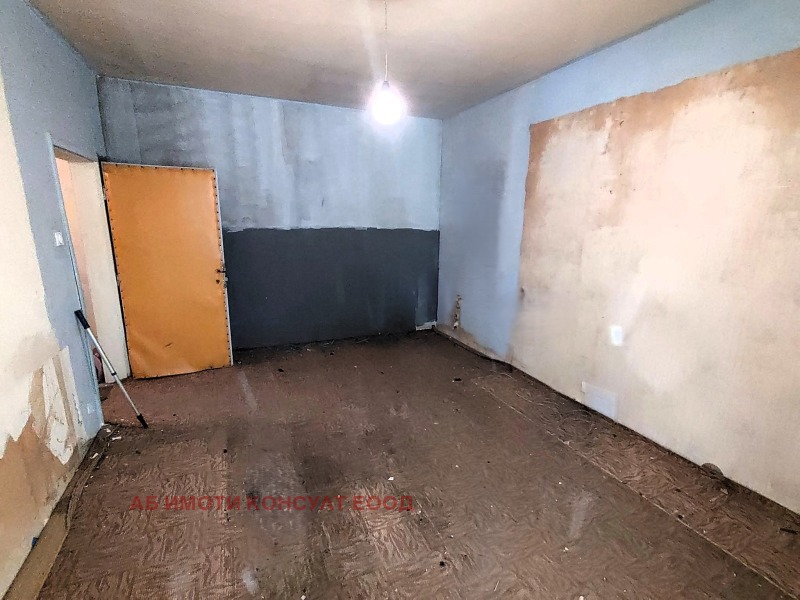 Продава  2-стаен град София , Надежда 4 , 65 кв.м | 92087247 - изображение [2]
