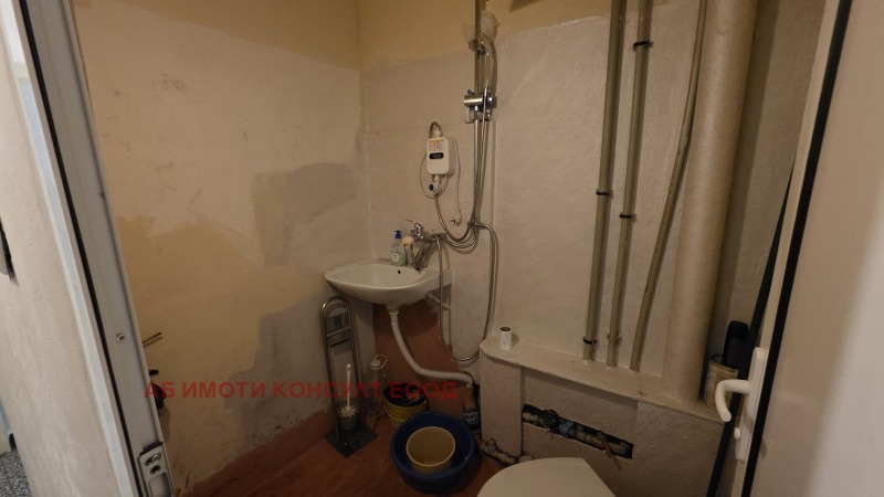Продава  2-стаен град София , Надежда 4 , 65 кв.м | 92087247 - изображение [10]