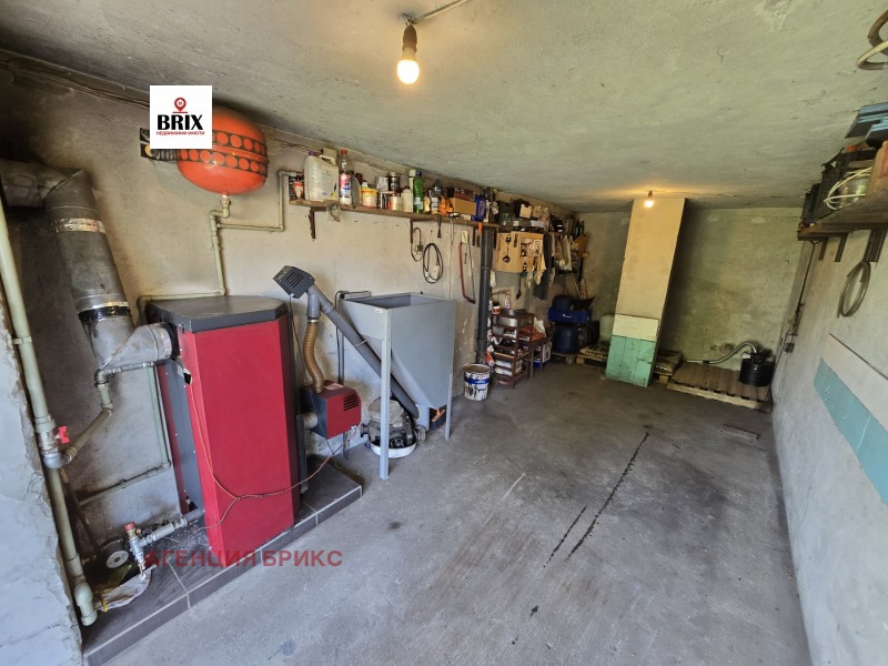 Продава ГАРАЖ, ПАРКОМЯСТО, гр. Русе, Дружба 1, снимка 2 - Гаражи и паркоместа - 52495428