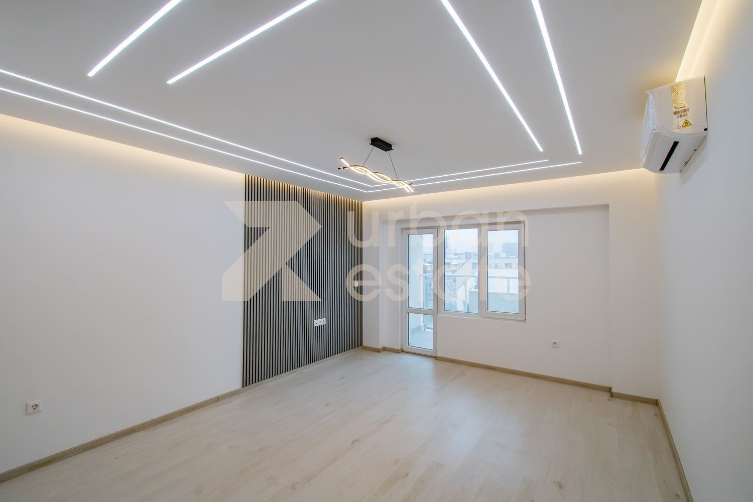 Продава 3-СТАЕН, гр. София, Център, снимка 3 - Апартаменти - 56531859