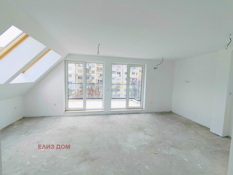 Продава 4-СТАЕН в град Варна, Левски 1 - 117 кв.м / 219 000 € » 428 326.77 лв., ЕЛИЗ ДОМ