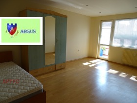 Продава  1-стаен, град София