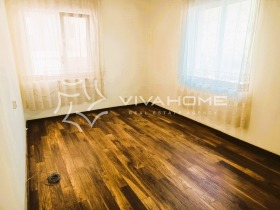 1 Schlafzimmer Grazka mahala, Warna