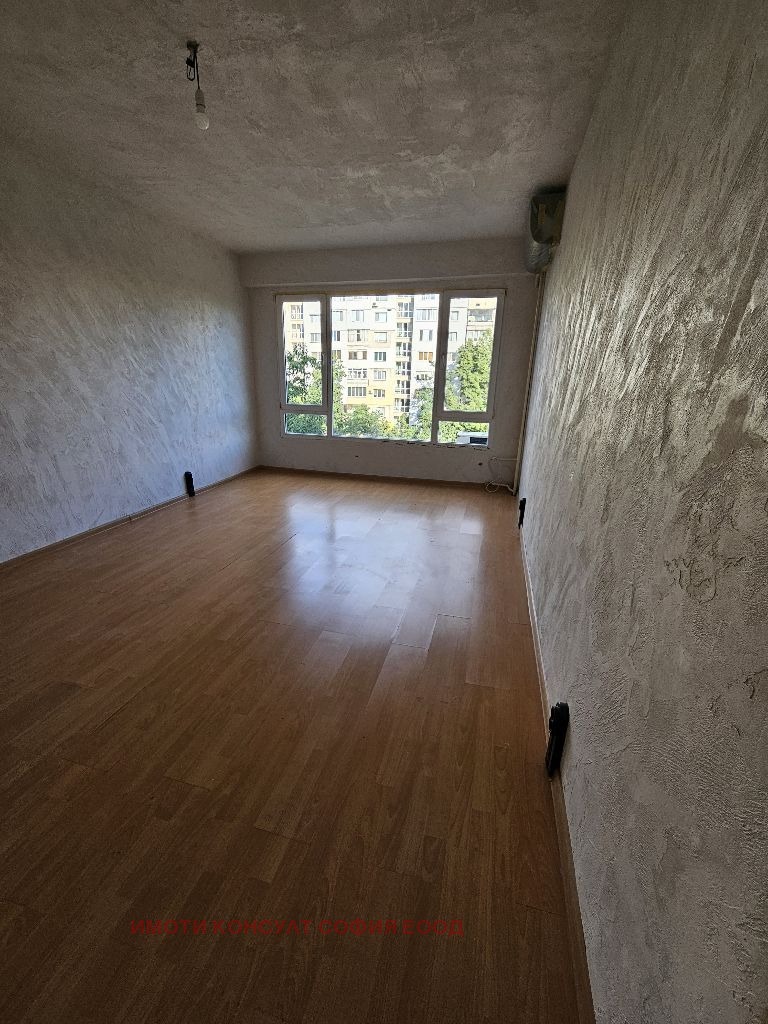 Na sprzedaż  Studio Sofia , Ljulin 1 , 45 mkw | 84164693