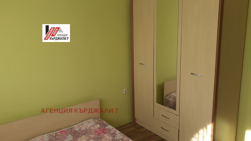 Продава 3-СТАЕН, гр. Кърджали, Възрожденци, снимка 8 - Aпартаменти - 49310161