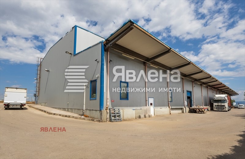 For Sale  Industrial building Sofia , Lozen , 9397 sq.m | 84586262 - image [4]