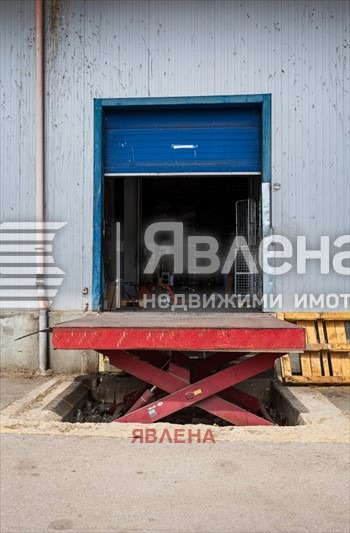 For Sale  Industrial building Sofia , Lozen , 9397 sq.m | 84586262