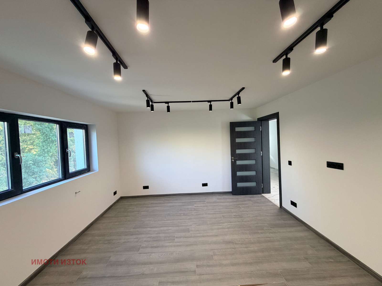 Продава 3-СТАЕН, гр. Перник, Изток, снимка 9 - Апартаменти - 56295016