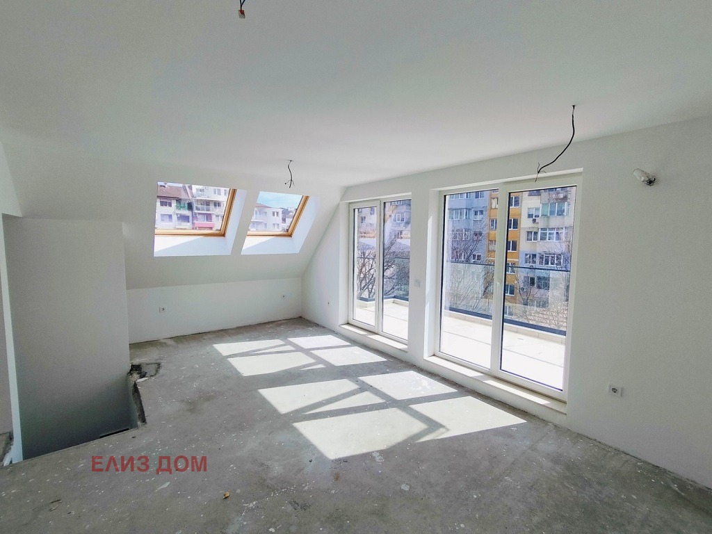 Продава 4-СТАЕН, гр. Варна, Левски 1, снимка 2 - Апартаменти - 49662969