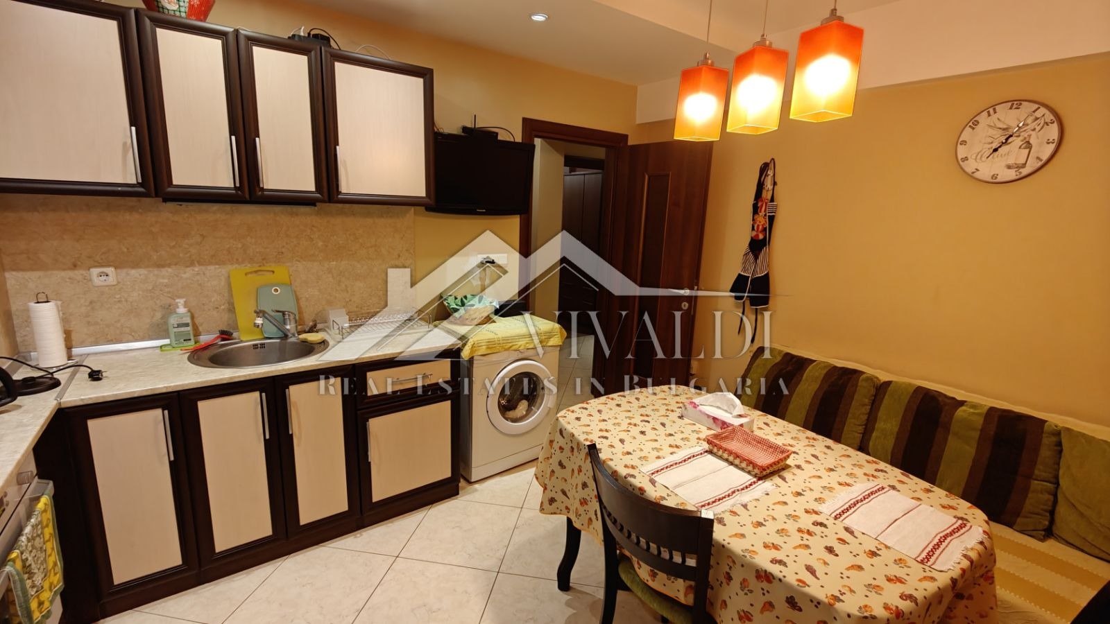 Продава 4-СТАЕН, гр. Варна, Център, снимка 2 - Апартаменти - 54387845