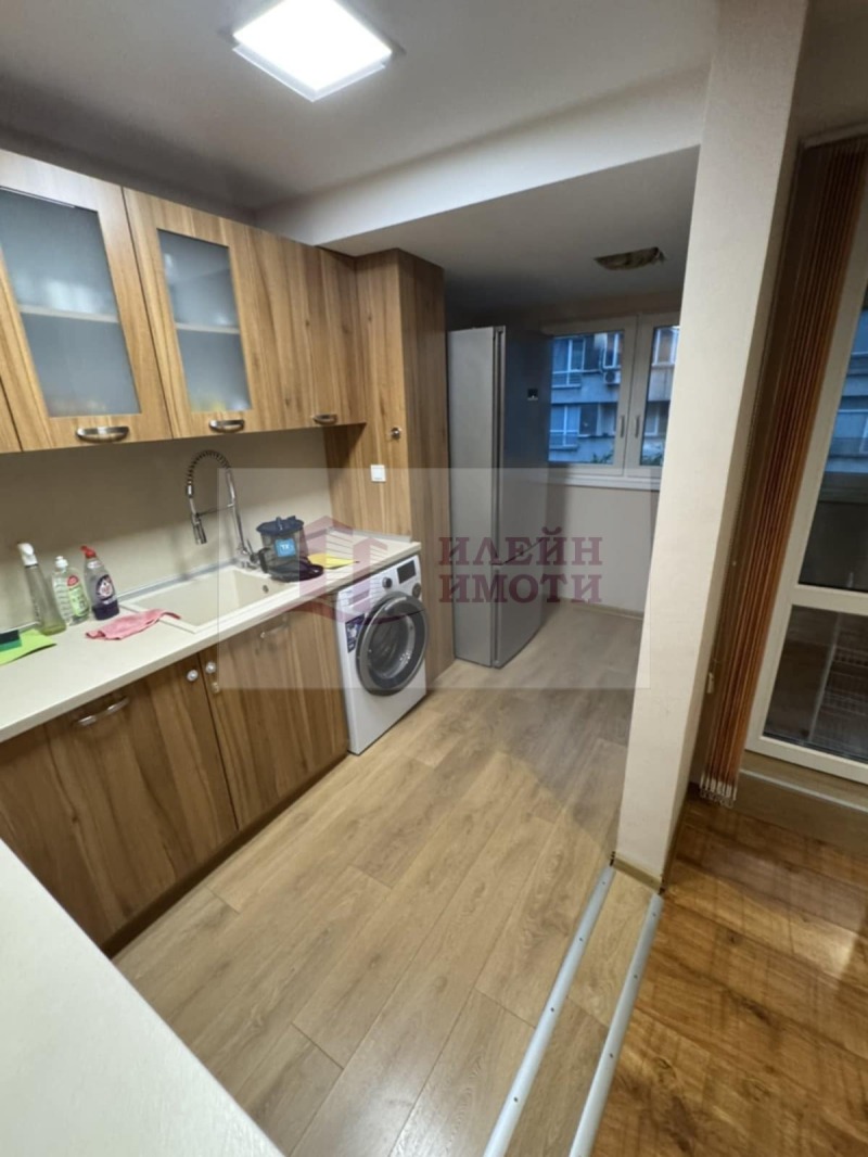 Eladó  1 hálószoba Ruse , Sirok centar , 78 négyzetméter | 24892443 - kép [5]