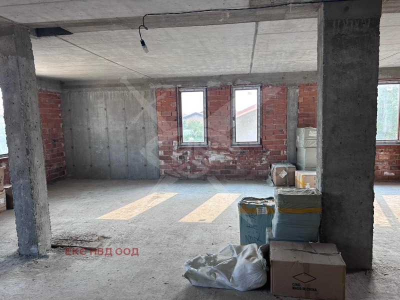 Продава  Къща, област Пловдив, с. Царацово •  420 000 EUR • ID 35257270 — holmes.bg - [1] 