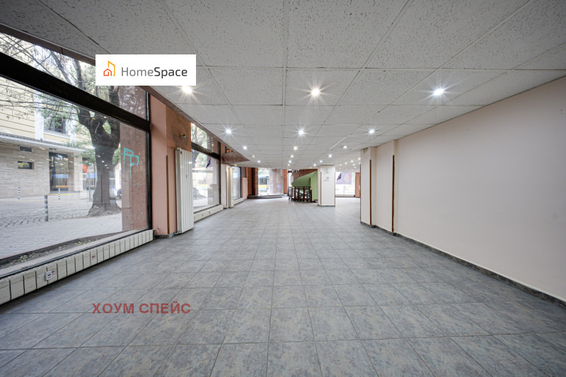 Продава  Магазин град София , Център , 400 кв.м | 47270940