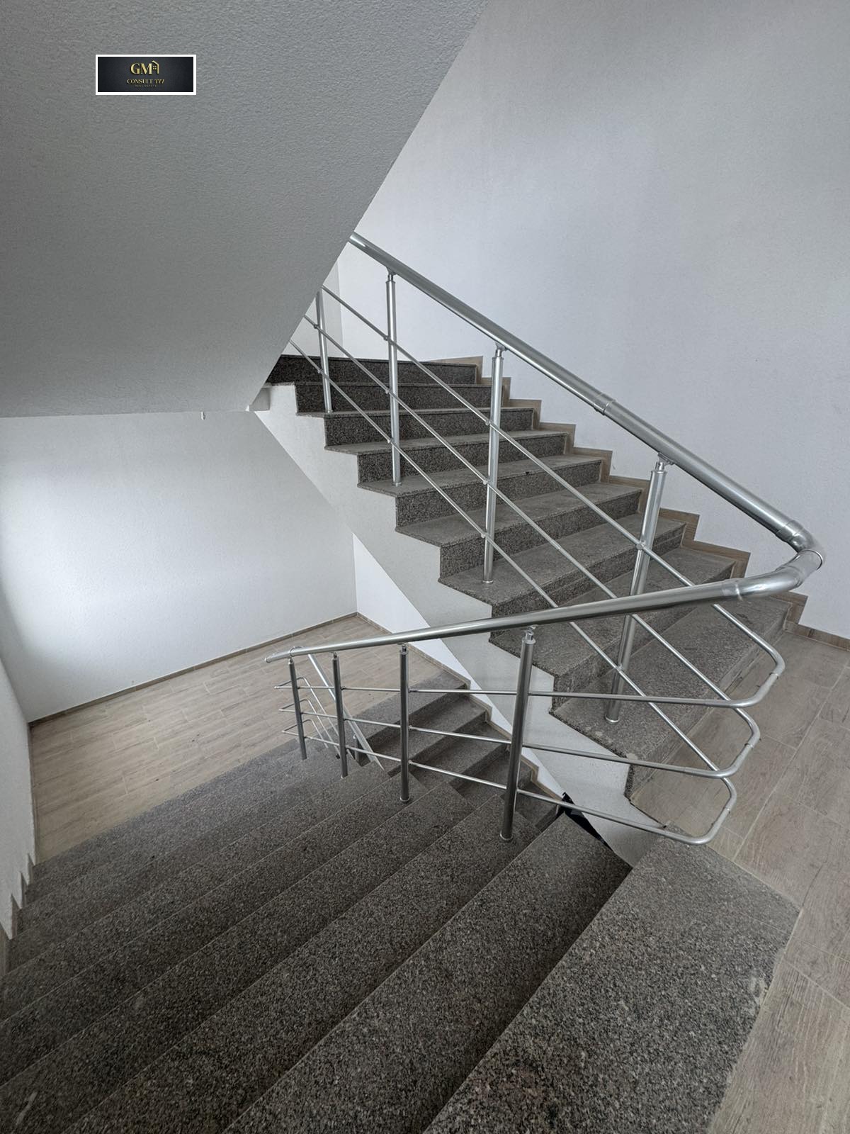 Продава 2-СТАЕН, гр. Плевен, Широк център, снимка 2 - Апартаменти - 54039532