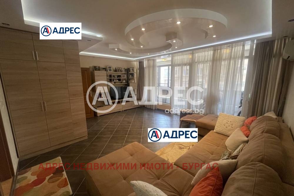 Продава 3-СТАЕН, гр. Бургас, Възраждане, снимка 2 - Апартаменти - 53783541
